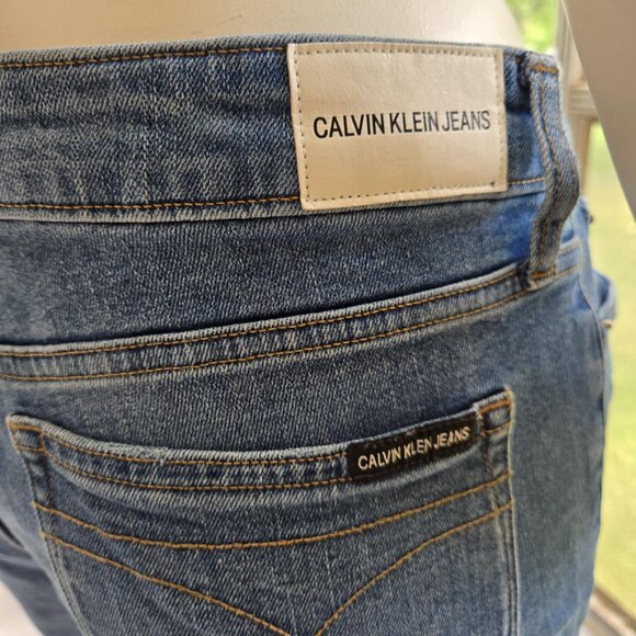 Calvin Klein jeans, size 30x30, slim fit, mid-rise - Picture 3 of 4